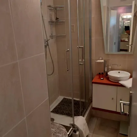 Apartment A051 With Terrace In - 4 People Cannes